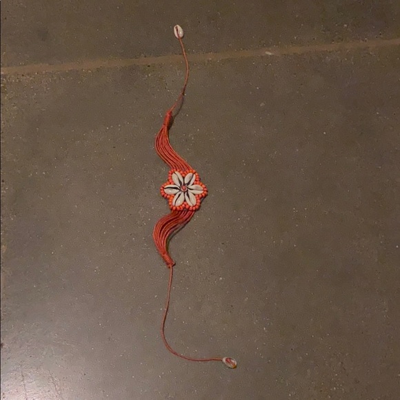 Shell flower bracelets - Picture 3 of 3